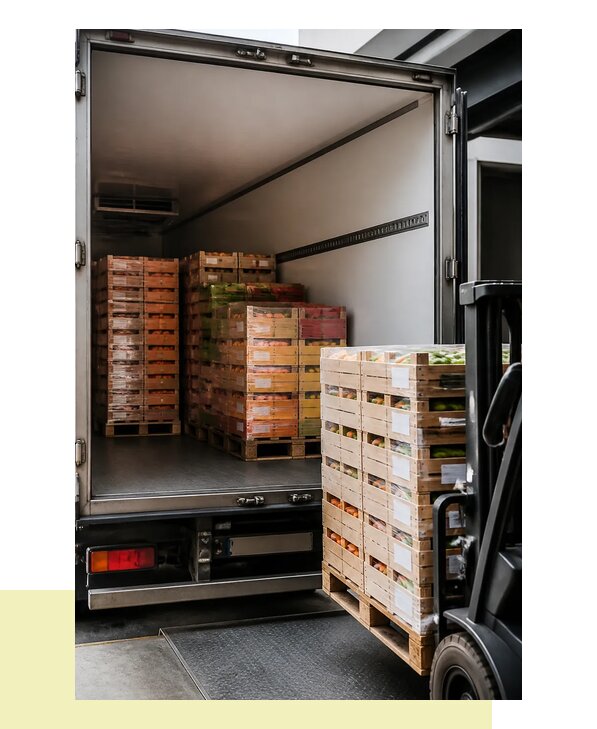 Перевозка сельхозпродукции на паллетах с доставкой в Астрахань